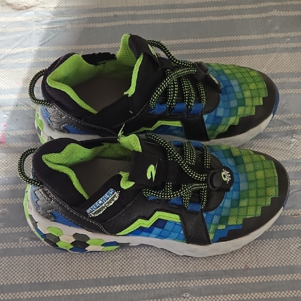 Kids' Blue and Green Athletic Shoes
